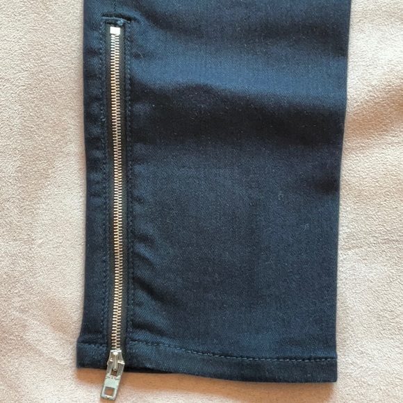 NWOT Rag & Bone 10" Capri Jean - 28 - Picture 9 of 9